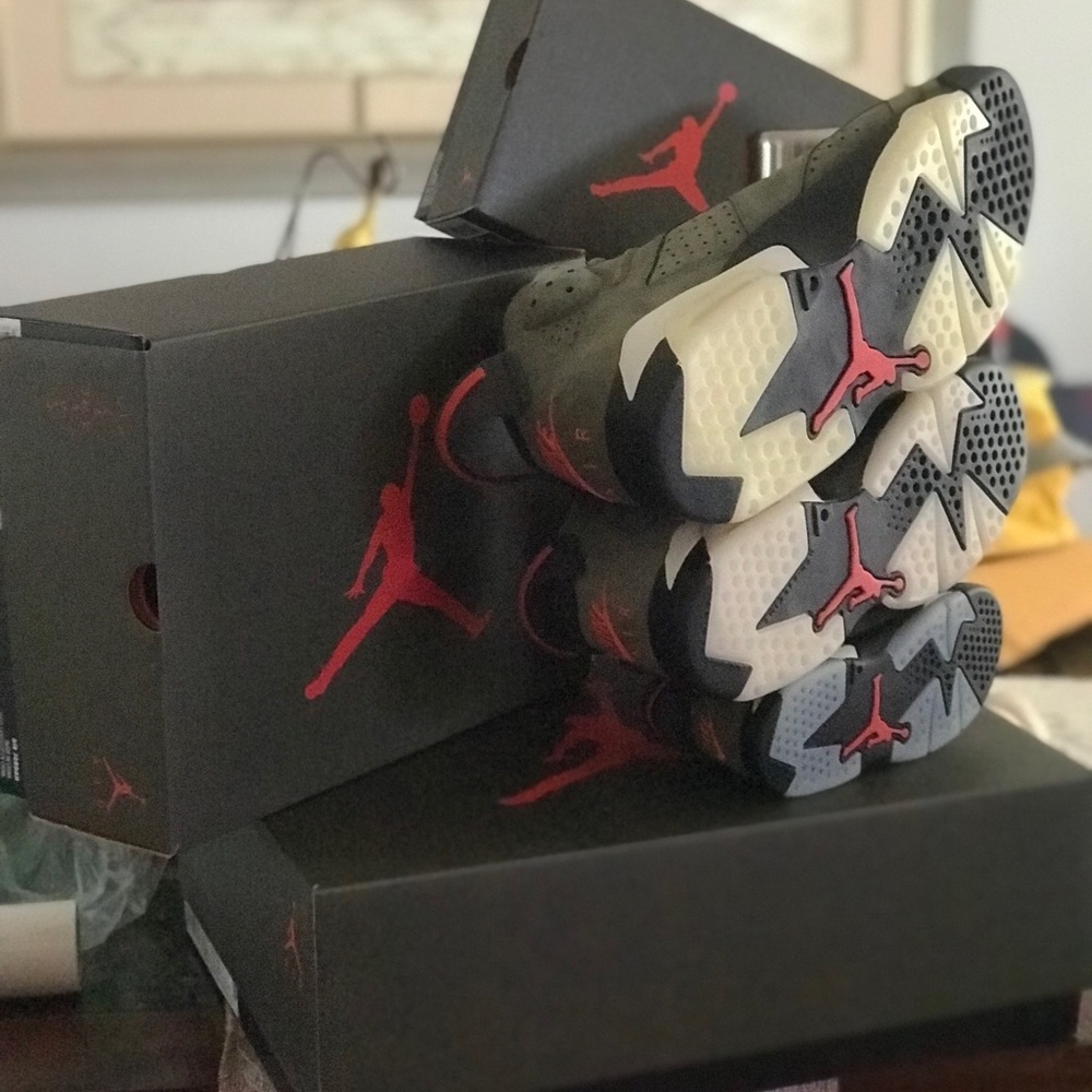 Travis Scott Air Jordan 6🔥🔥 Family Affair😎 - Picture 2 of 3